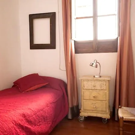 Comfortable In With Air Conditioning Granada