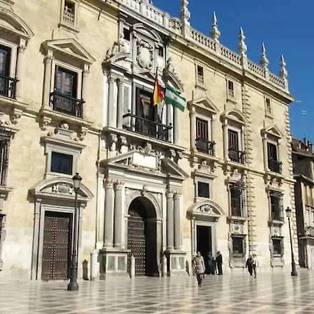 Comfortable In With Air Conditioning Granada